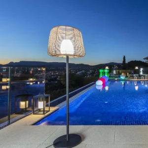 à prix très bas Lumisky Lampadaire Ext Filaire Polyrotin Bois Foncé H150CM 9